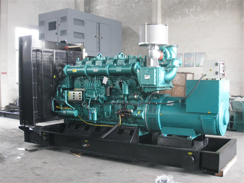 王五镇200KW 柴油发电机的油耗是多少？