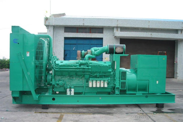 王五镇工厂发电机应急发电时如何更准确地检查发电机状态？