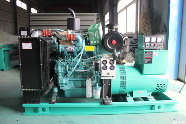 王五镇如何判断机油是否需要更换？