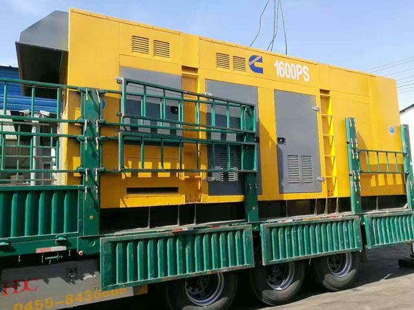 王五镇测量水冷式机油散热器密封件尺寸时的注意事项有哪些？