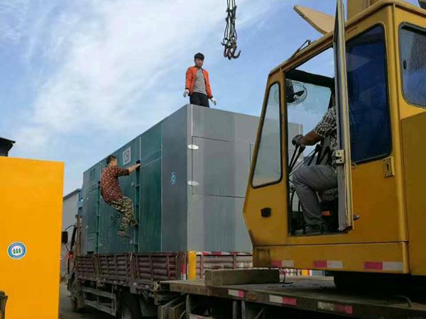 王五镇更换水冷式机油散热器密封件的操作流程是怎样的？